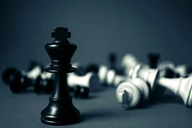 Sakk - fekete-fehér, ellentétek harca - Aspect